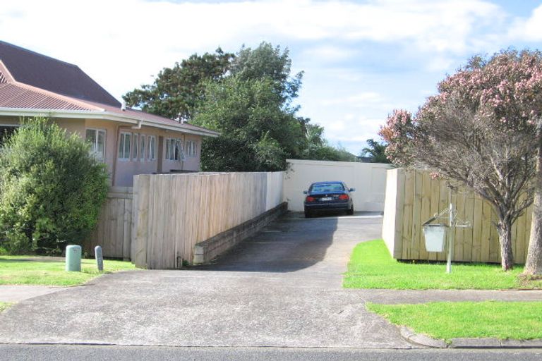 Photo of property in 12b Malloy Place, Eastern Beach, Auckland, 2012