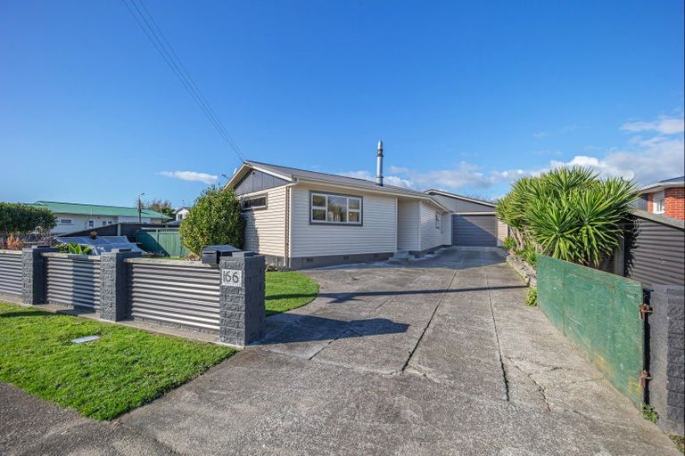 Photo of property in 166 Bartholomew Road, Levin, 5510