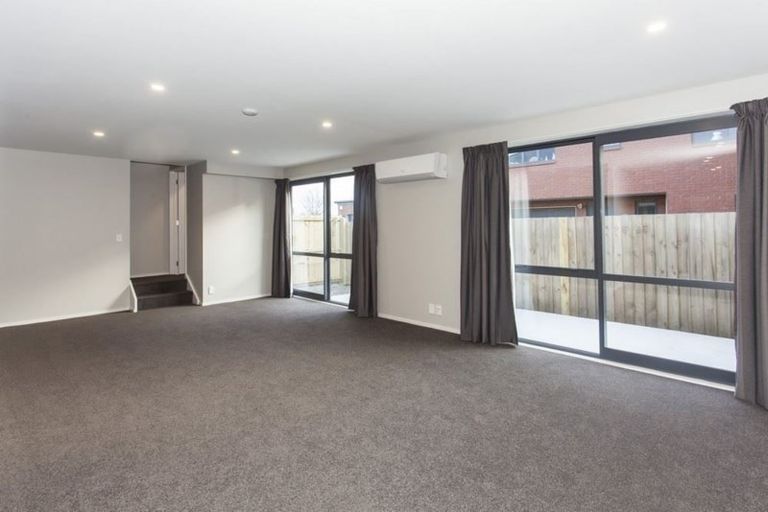 Photo of property in 2/66 Packe Street, Edgeware, Christchurch, 8013