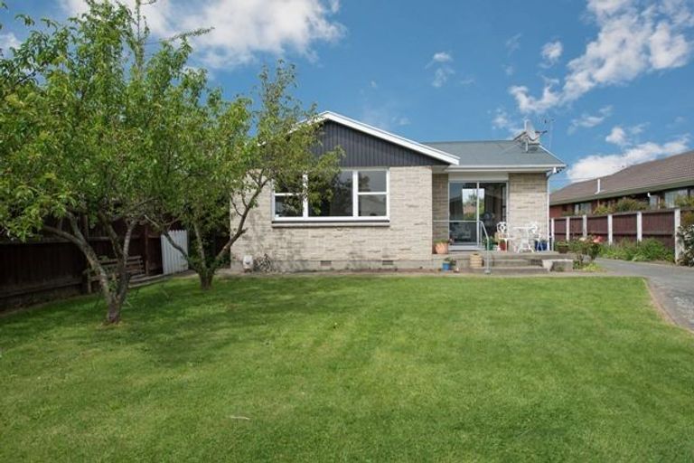 Photo of property in 250 Condell Avenue, Papanui, Christchurch, 8053