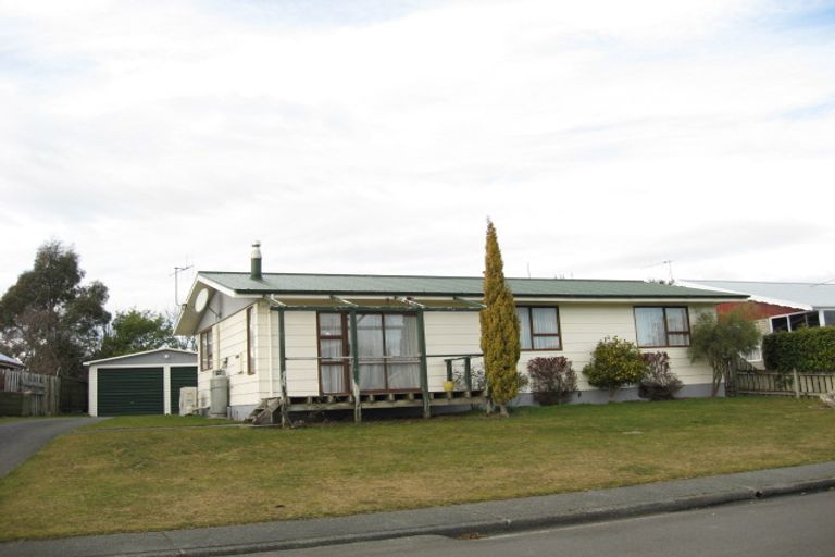 Photo of property in 5 Henry Street, Te Anau, 9600
