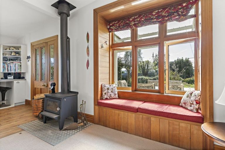 Photo of property in 27 Sackville Street, Martinborough, 5711