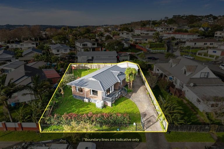 Photo of property in 61 Charntay Avenue, Clover Park, Auckland, 2019