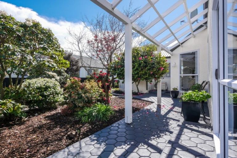 Photo of property in 2 Kings Avenue, South Dunedin, Dunedin, 9012