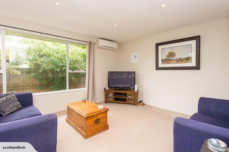 Photo of property in 2/523a Marine Parade, South New Brighton, Christchurch, 8062