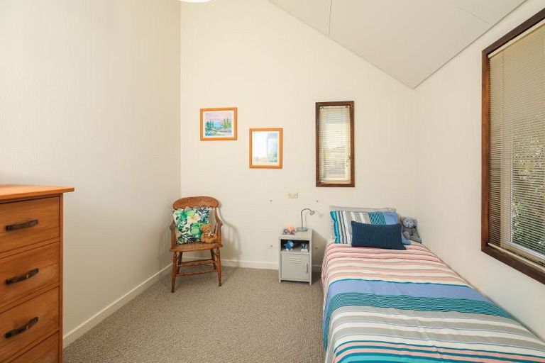 Photo of property in 53 Hooker Avenue, Chedworth, Hamilton, 3210