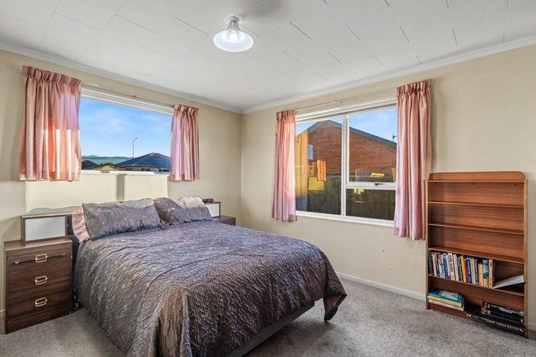 Photo of property in 4 Highfield Terrace, Newfield, Invercargill, 9812