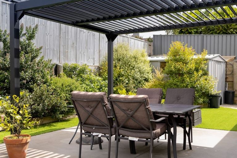 Photo of property in Waterview Estate, 30/4 Greystone Place, Omokoroa, 3114