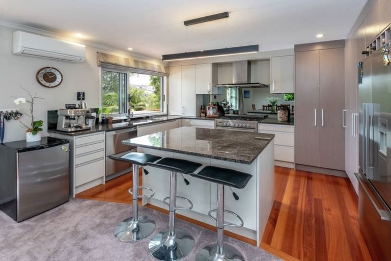 Photo of property in 19 Judkins Crescent, Cockle Bay, Auckland, 2014