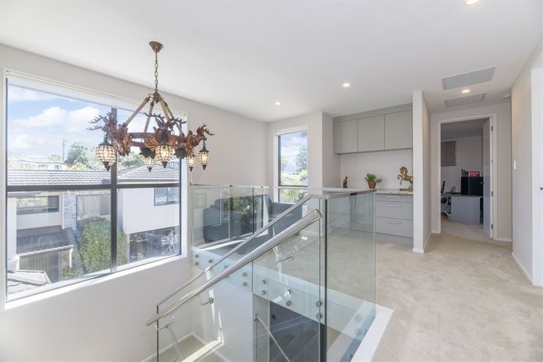 Photo of property in 54a Arran Road, Browns Bay, Auckland, 0630