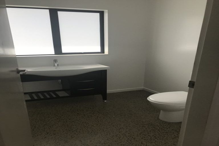 Photo of property in 19 Marjory Close, Broadmeadows, Wellington, 6035