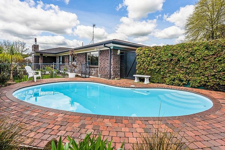 Photo of property in 3 Revell Court, Pukekohe, 2120