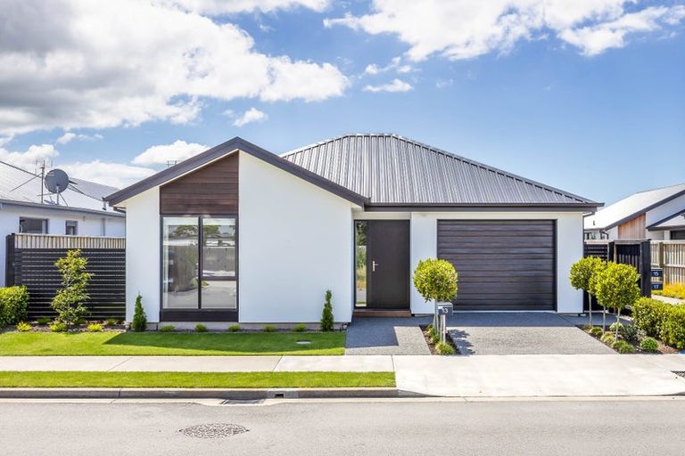 Photo of property in 13 Mitchell Lane, Kaiapoi, 7630