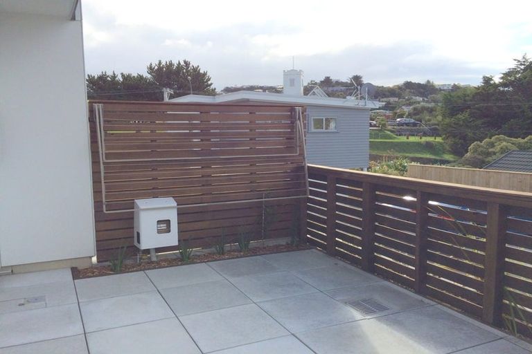 Photo of property in 4/8 Middleton Road, Johnsonville, Wellington, 6037