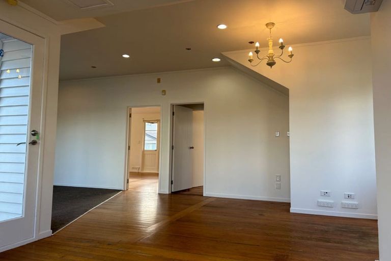 Photo of property in 35 Anzac Street, Takapuna, Auckland, 0622