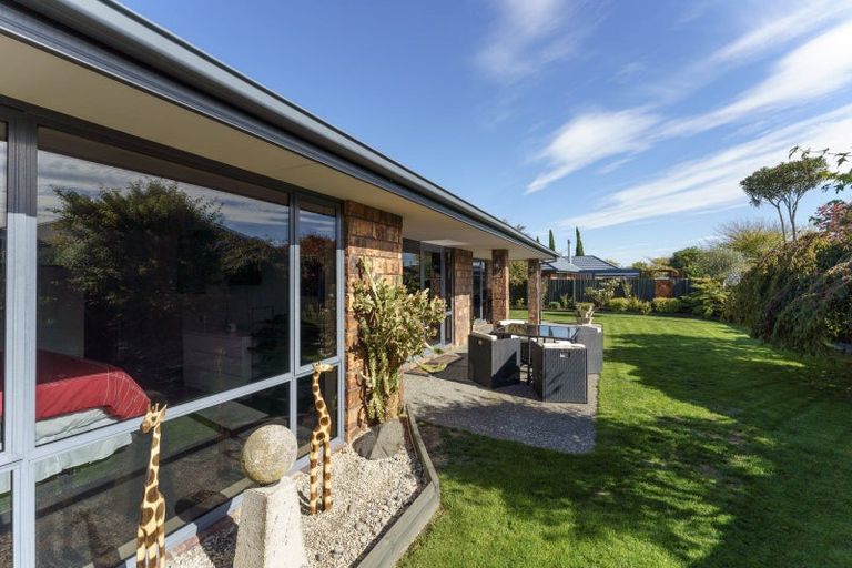 Photo of property in 5 Hideaway Gate, Parklands, Christchurch, 8083