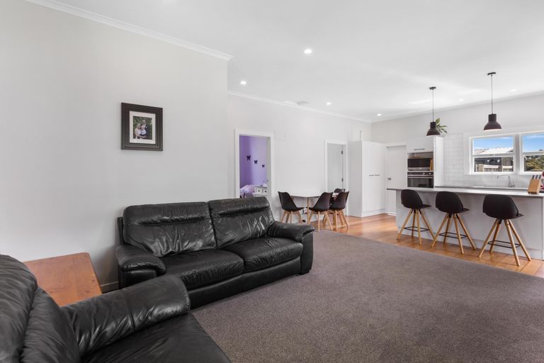 Photo of property in 30 Eynon Road, Morrinsville, 3300