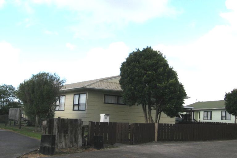 Photo of property in 25 Elisa Lane, Ranui, Auckland, 0612