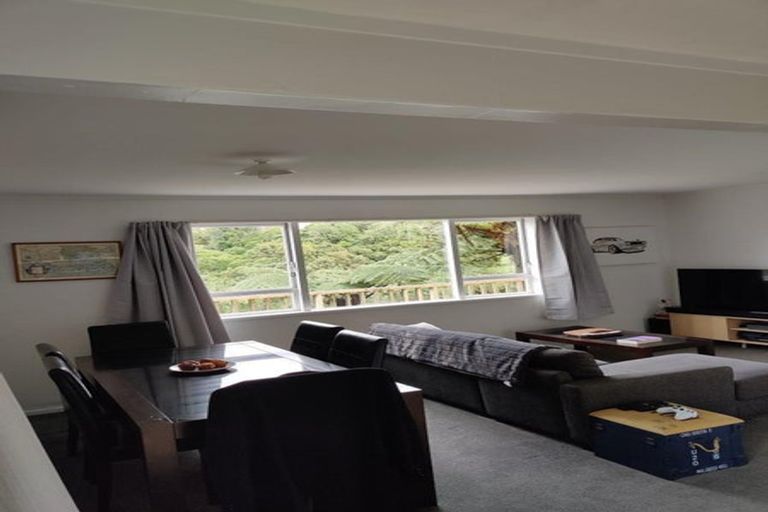 Photo of property in 4 Chancellor Way, Crofton Downs, Wellington, 6035