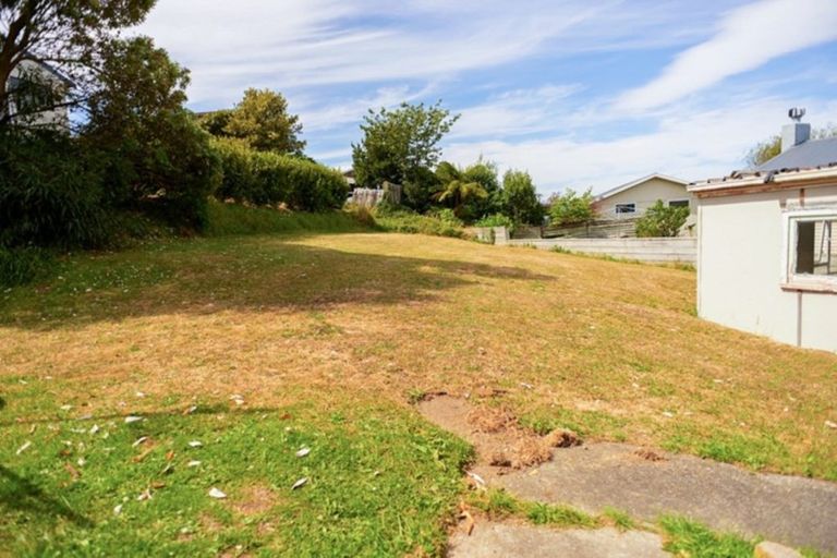 Photo of property in 24 Excellency Terrace, Ascot Park, Porirua, 5024