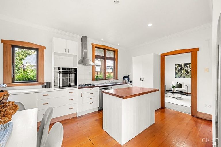 Photo of property in 30 Ludlam Crescent, Woburn, Lower Hutt, 5010