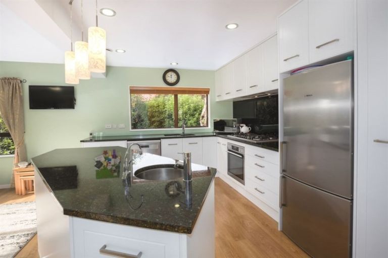 Photo of property in 12 Furneaux Grove, Whitby, Porirua, 5024