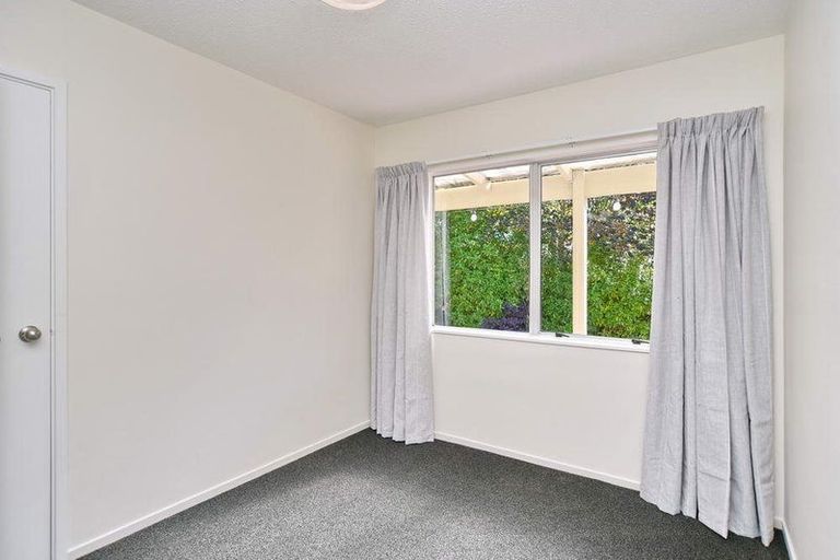 Photo of property in 69 Kowhai Avenue, Rangiora, 7400