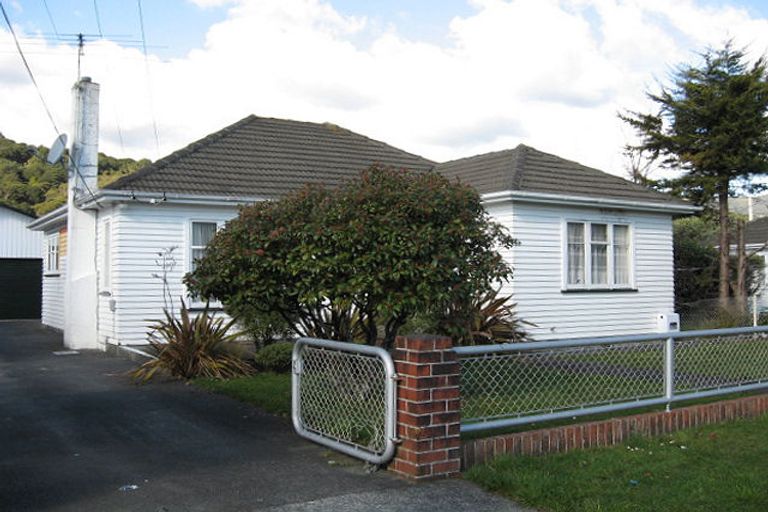 Photo of property in 72 Moohan Street, Wainuiomata, Lower Hutt, 5014