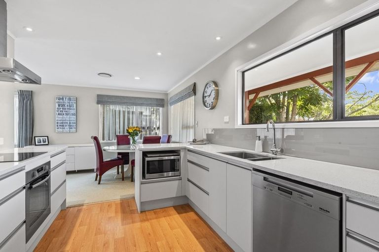 Photo of property in 3 Scarlock Avenue, Browns Bay, Auckland, 0630