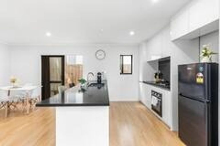 Photo of property in 1 Kendall Court, Wattle Downs, Auckland, 2103