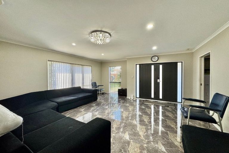 Photo of property in 13a George Street, Papakura, 2110