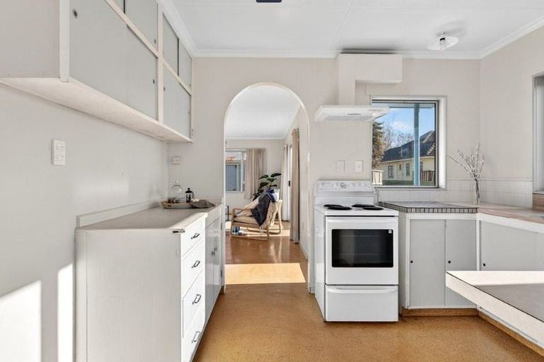 Photo of property in 18b Barton Avenue, Marewa, Napier, 4110
