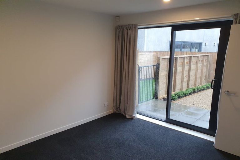 Photo of property in 35 John Street, Stokes Valley, Lower Hutt, 5019