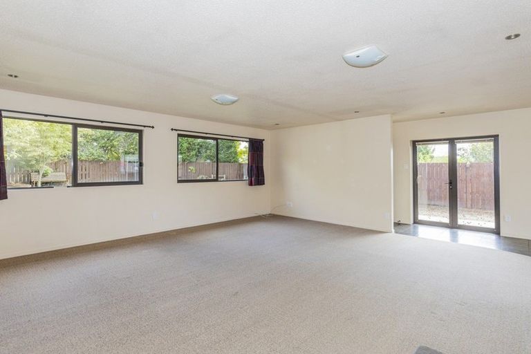 Photo of property in 14 Saint Cuthbert Place, Omarama, 9412