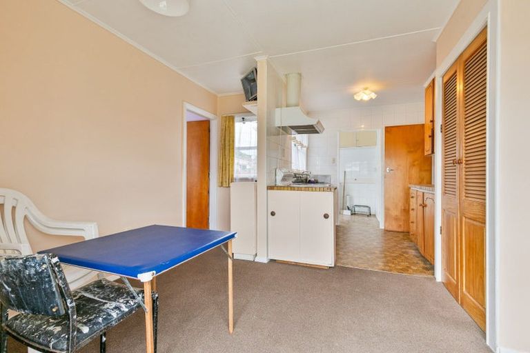 Photo of property in 5 Derwent Street, Wainuiomata, Lower Hutt, 5014