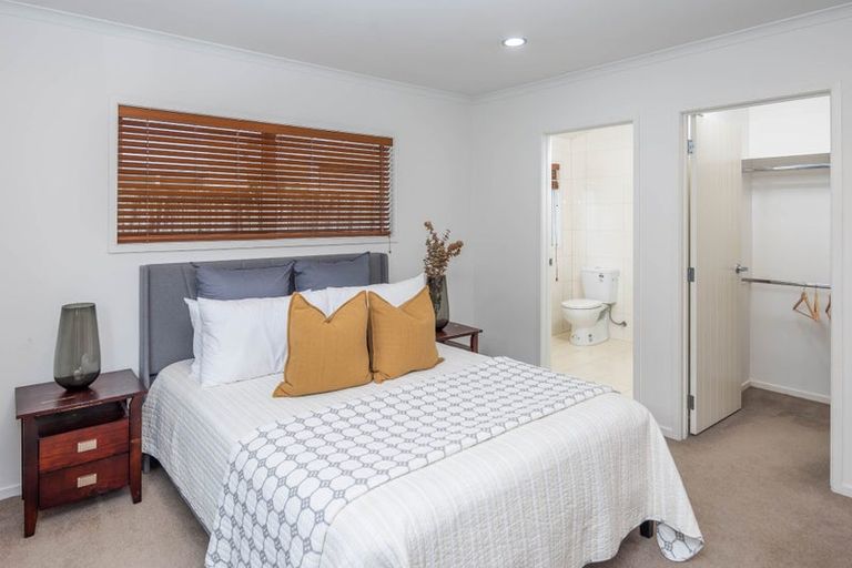 Photo of property in 33 Chadwick Place, Rototuna North, Hamilton, 3210