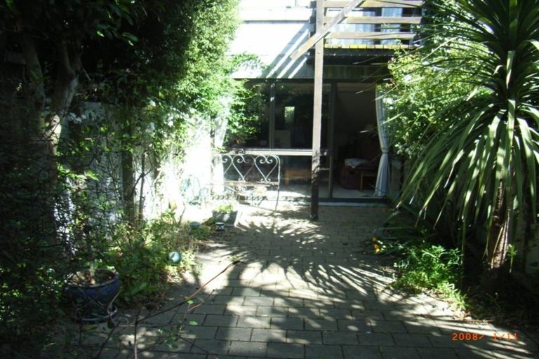 Photo of property in 2/67 Saint Albans Street, St Albans, Christchurch, 8014