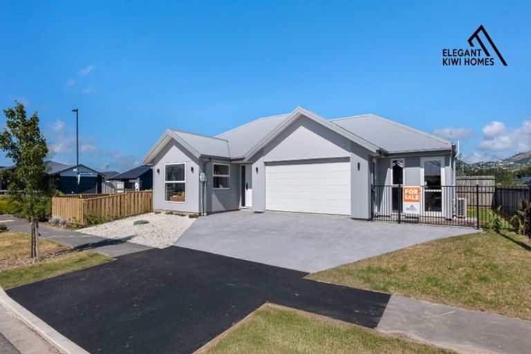 Photo of property in 35 Navarra Road, Halswell, 8025