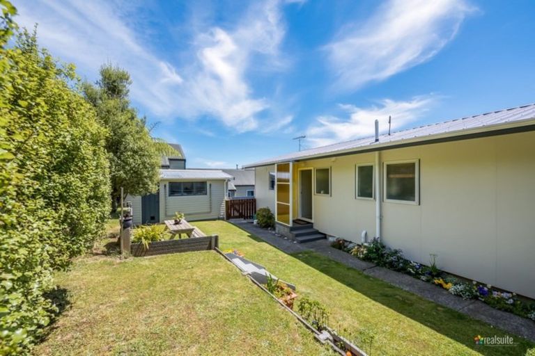 Photo of property in 244 Major Drive, Kelson, Lower Hutt, 5010