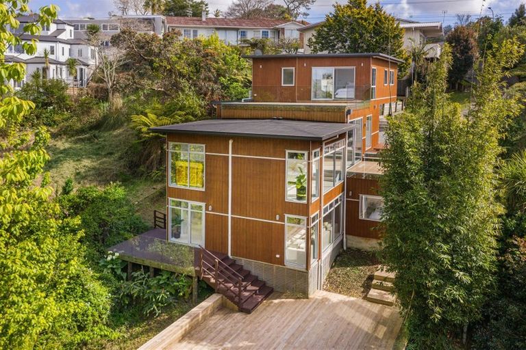 Photo of property in 2/114 Sunrise Avenue, Mairangi Bay, Auckland, 0630