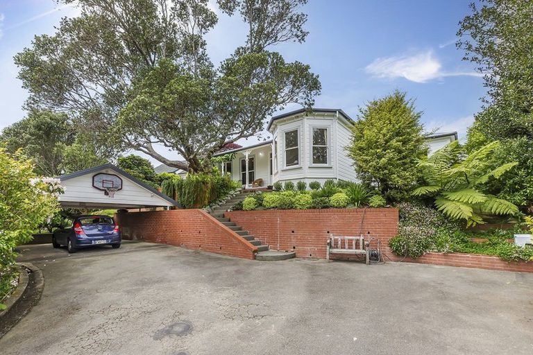 Photo of property in 49 Simla Crescent, Khandallah, Wellington, 6035