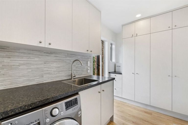 Photo of property in 7 Majestic Lane, Cashmere, Christchurch, 8022