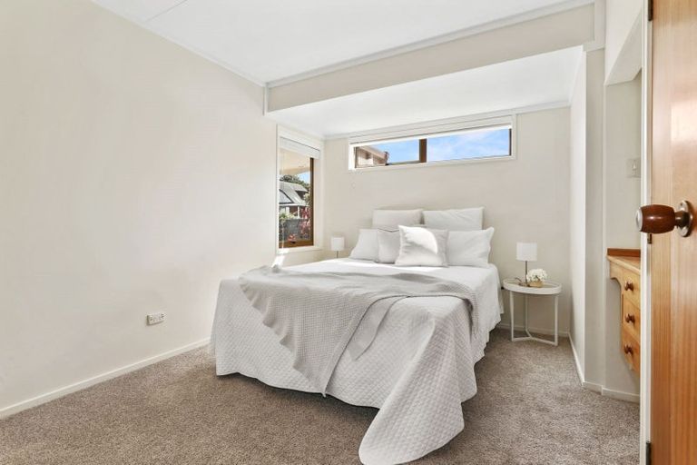 Photo of property in 29 Ingle Avenue, Waipahihi, Taupo, 3330