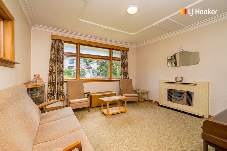 Photo of property in 302 Main South Road, Green Island, Dunedin, 9018