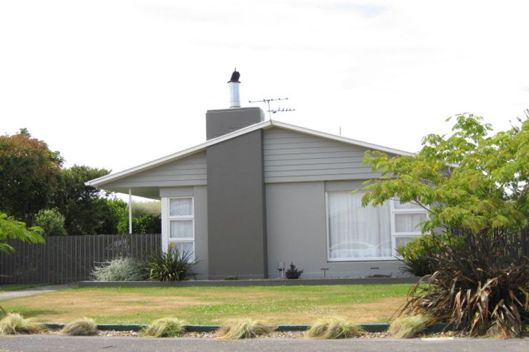 Photo of property in 26 Glenrowan Avenue, Avondale, Christchurch, 8061