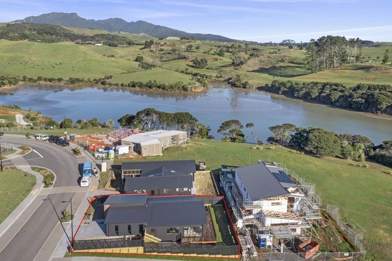 Photo of property in 34 Omahina Street, Raglan, 3225