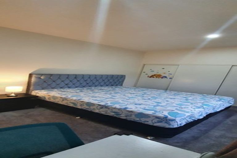 Photo of property in 1/206 Manuka Road, Bayview, Auckland, 0629