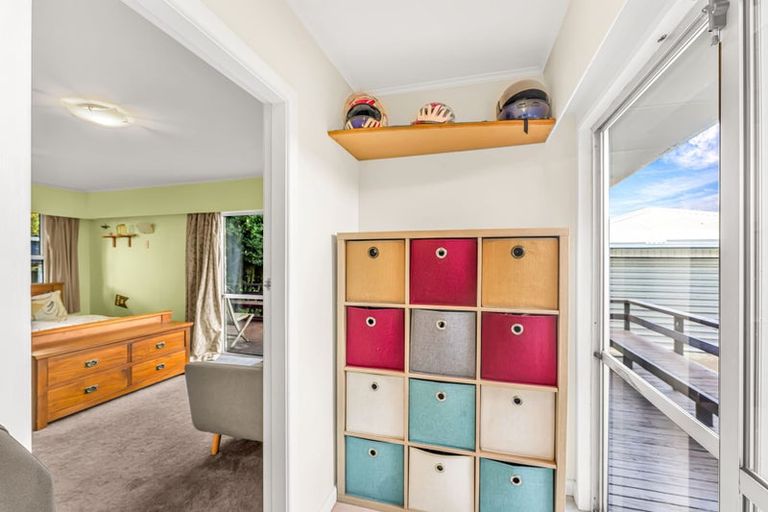 Photo of property in 34 Dunedin Street, Redwood, Christchurch, 8051