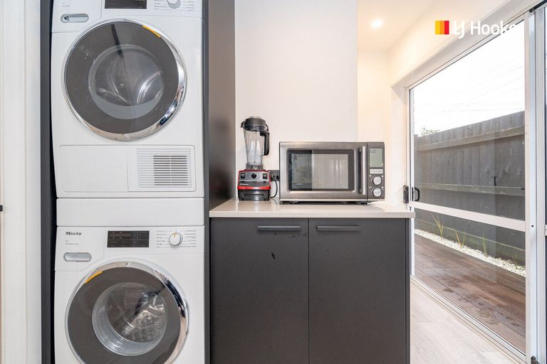 Photo of property in 2 Rutland Street, Mornington, Dunedin, 9011