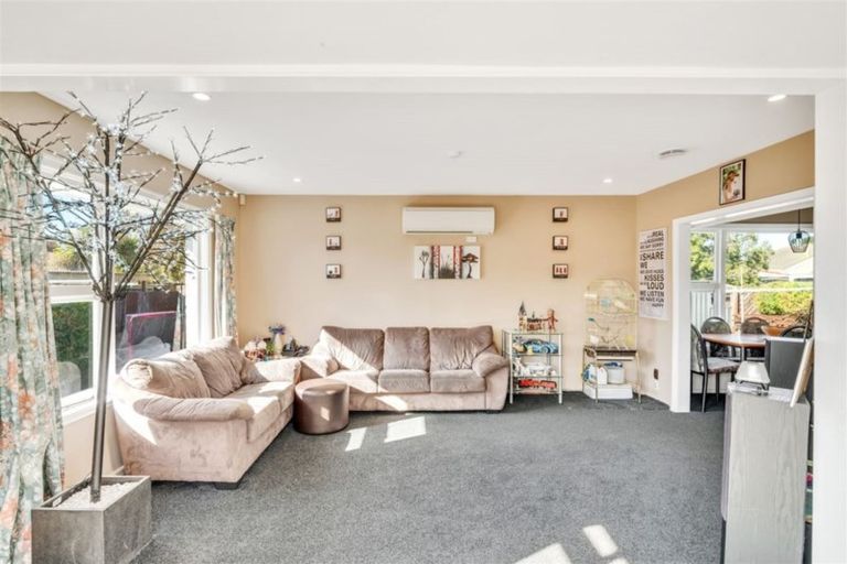 Photo of property in 9 Ariel Place, Aranui, Christchurch, 8061